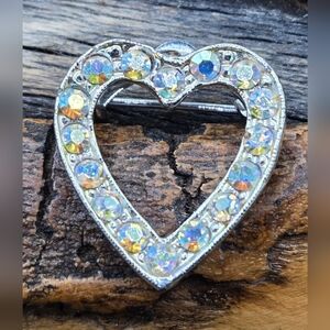 Heart Brooch w/ AB Crystals Silver Tone Measures 1" X 1 7/8" Vintage ♥️